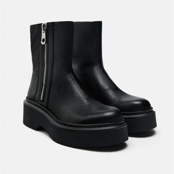 ZARA LOW HEELED LEATHER ANKLE BOOTS WITH ZIPPER - Picture 1 of 7